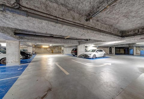 B&B HOTEL Rueil-Malmaison Gare Hotel in Chatou