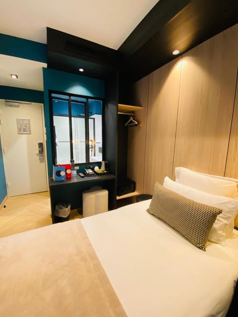 Grand Hotel Clichy Paris Hotel in Clichy