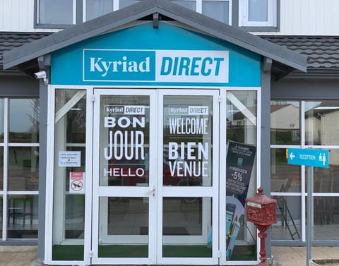 Kyriad Direct Val de Reuil Hotel in Normandy