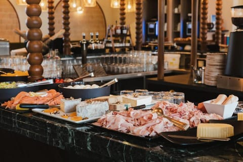 Crowne Plaza Lyon  Cite Internationale By IHG Hotel in Caluire-et-Cuire