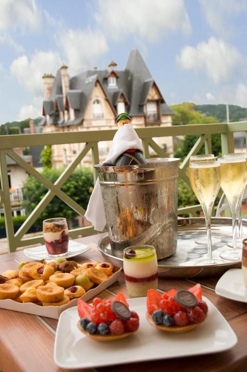 Résidence La Closerie Deauville Apartment hotel in Deauville