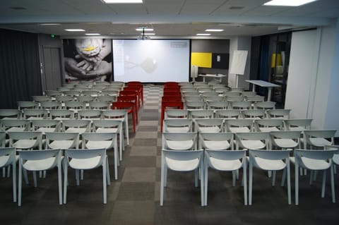 ibis Saint-Malo Madeleine Hotel in St-Malo