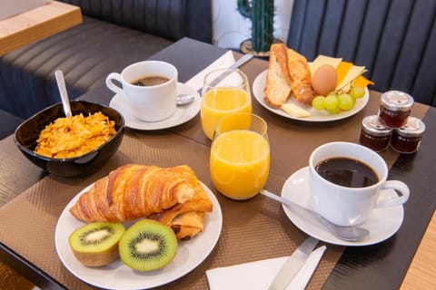 Hotel Cactus Hotel in Paris