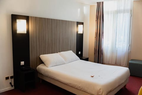 The Originals City, Hotel Le Lion d'Or, Chinon (Inter-Hotel) Hotel in Centre-Val de Loire