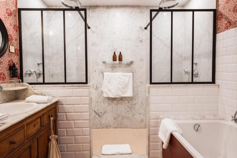 Domaine Saint Clair - Le Donjon Hotel in Étretat