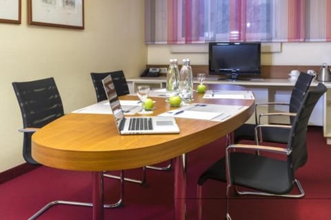 Essential by Dorint Köln-Junkersdorf Hotel in Cologne