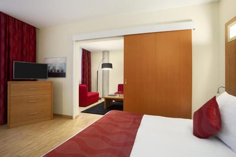 Ramada Encore by Wyndham Geneva Hotel in Geneva