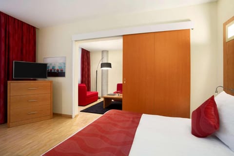 Ramada Encore by Wyndham Geneva Hotel in Geneva
