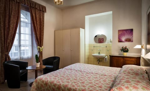 EasyRooms dell'Angelo Hostel in Locarno