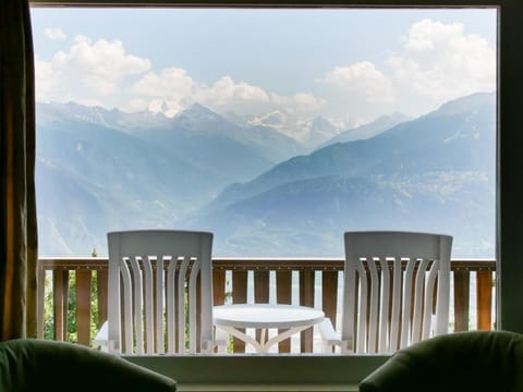 Hotel-Restaurant Le Mont Paisible, Crans-Montana Hotel in Crans-Montana