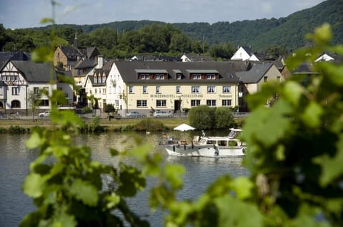 Hotel zum Moselstrand Hotel in Cochem-Zell