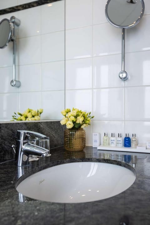 Radisson Blu Hotel Schwarzer Bock Wiesbaden Hotel in Wiesbaden