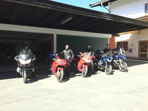 Hotel Tiroler Adler - bed and breakfast Hotel in Salzburgerland