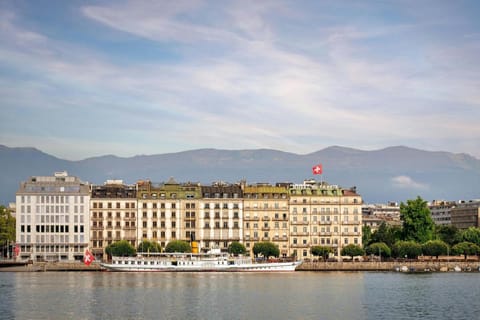 The Ritz-Carlton Hotel de la Paix Geneva. Hotel in Geneva