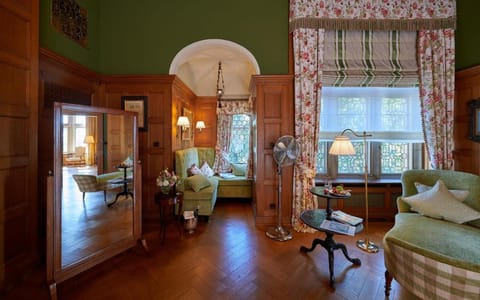 Schlosshotel Kronberg - Hotel Frankfurt Hotel in Oberursel