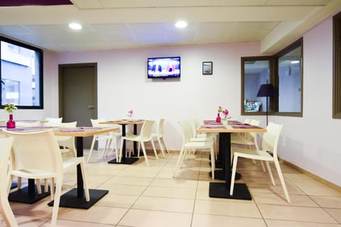 Residhotel Lyon Lamartine Apartment hotel in Tassin-la-Demi-Lune