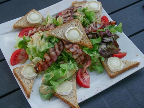 Hôtel Inn Design Resto Novo Vannes Hotel in Séné