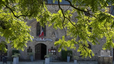 L'Hostellerie du Château de Bricquebec Hotel in Normandy