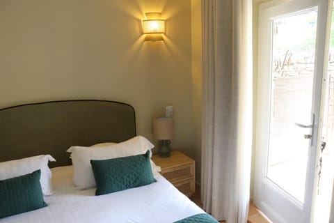 Mas des Romarins, The Originals Relais Hotel in Gordes