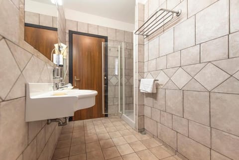 Yachting Hotel Mistral Hotel in Sirmione