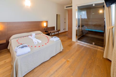 Hotel Lovere Resort & Spa Hotel in Lovere