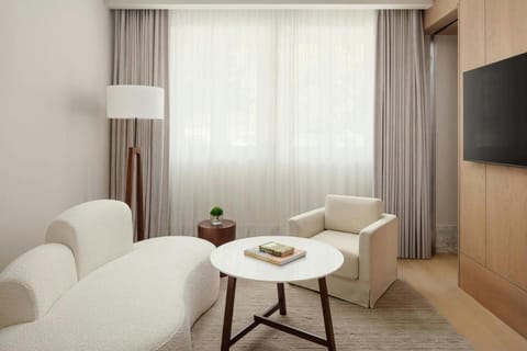 The Lake Como EDITION Hotel in Cadenabbia