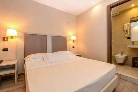 Hotel Tripoli Hotel in Desenzano del Garda