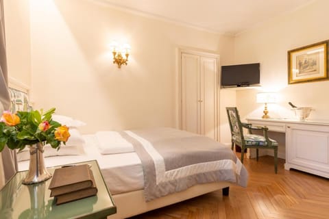 Hotel Elephant Hotel in Brixen