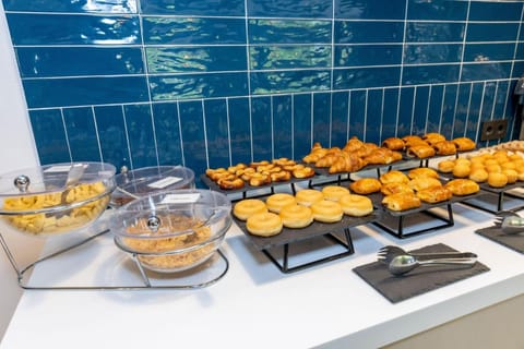 Travelodge Alicante Puerto Hotel in Alicante