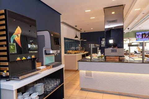 Travelodge Alicante Puerto Hotel in Alicante