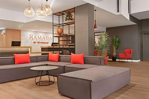 Ramada by Wyndham Valencia Almussafes Hotel in Ribera Baixa