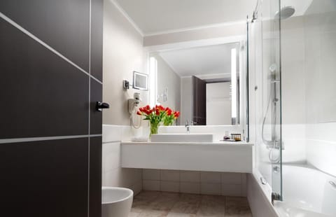 Holiday Suites Hotel in Athens