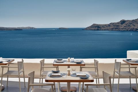 Mystique, a Luxury Collection Hotel, Santorini Hotel in Oia
