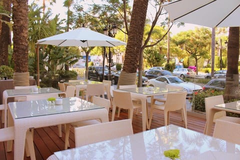 Aparthotel Monarque Sult Apartment hotel in Marbella