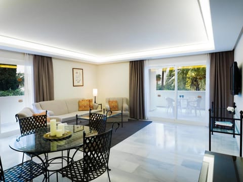 Aparthotel Monarque Sult Apartment hotel in Marbella