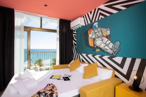 Casual Pop Art Benidorm Hotel in Benidorm