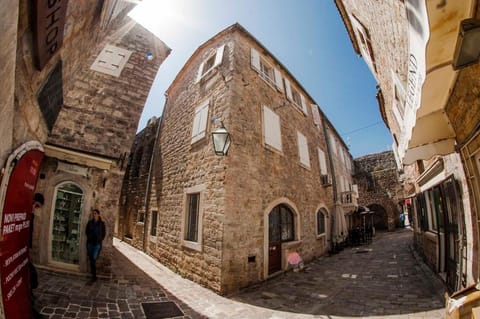 Hotel Astoria Hotel in Budva