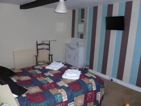 Belle Vue Hotel Bed and Breakfast in Treflys