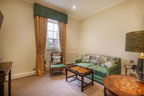 The Wynnstay Hotel, Oswestry, Shropshire - The Coaching Inn Group Hotel in Oswestry