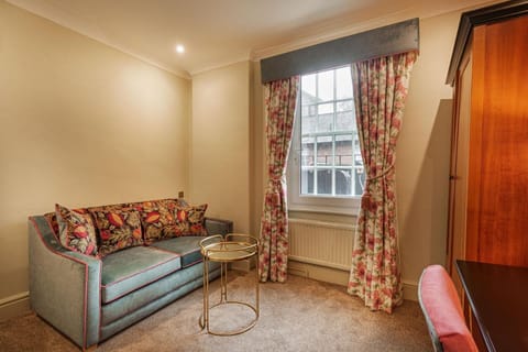 The Wynnstay Hotel, Oswestry, Shropshire - The Coaching Inn Group Hotel in Oswestry