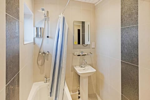 OYO The Baltimore Hotel Hotel in Middlesbrough