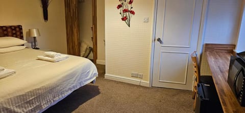 The Edward Hotel Hotel in Gloucester