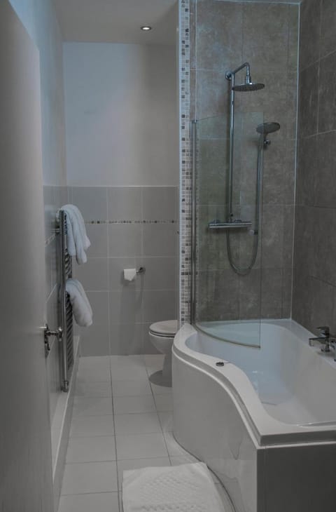 Clarence Court Hotel Hotel in Cheltenham