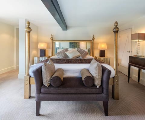 The Priest House On The River Hotel in South Derbyshire District