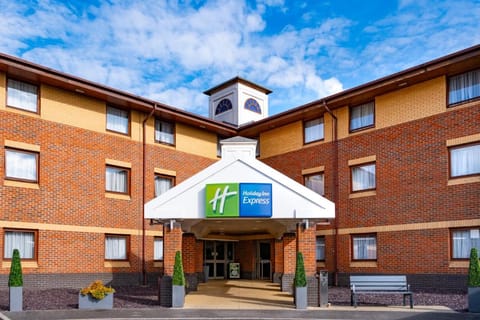 Holiday Inn Express Taunton East By IHG Hotel in Taunton