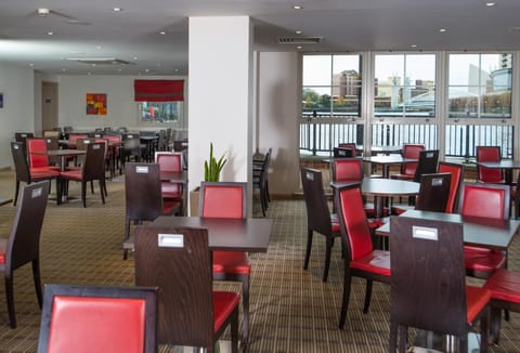 Holiday Inn Express Manchester - Salford Quays By IHG Hotel in Salford