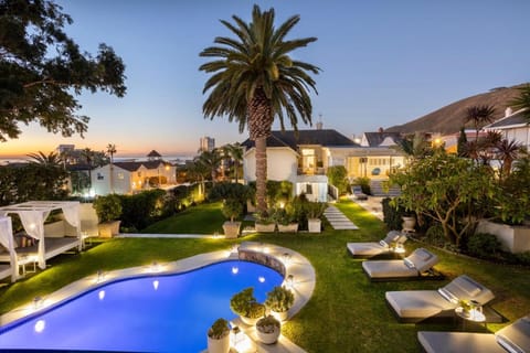 The Clarendon - Fresnaye Bed and Breakfast in Sea Point