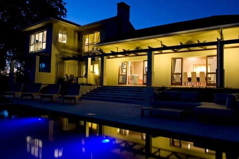 Sugarbird Manor Bed and Breakfast in Stellenbosch