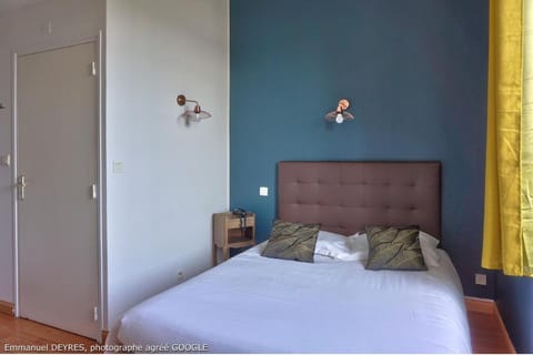 Queen Serenity Hotel Hotel in Brittany