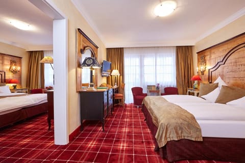 Romantik Alpenhotel Waxenstein Hotel in Grainau